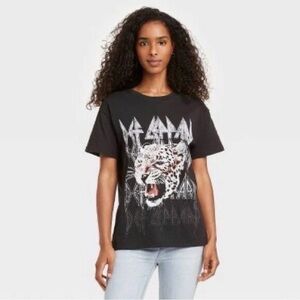 * Def Leppard - Band Graphic Tee